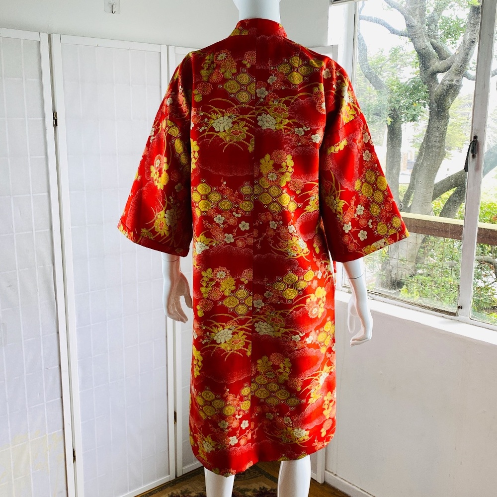 Vintage Chinese Silk Brocade Kimono / Tunic Coat. - image 3